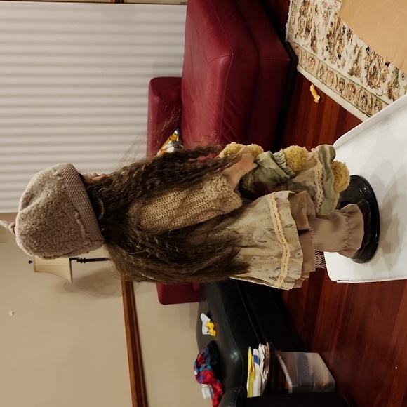 Dolls - Picture 6 of 6